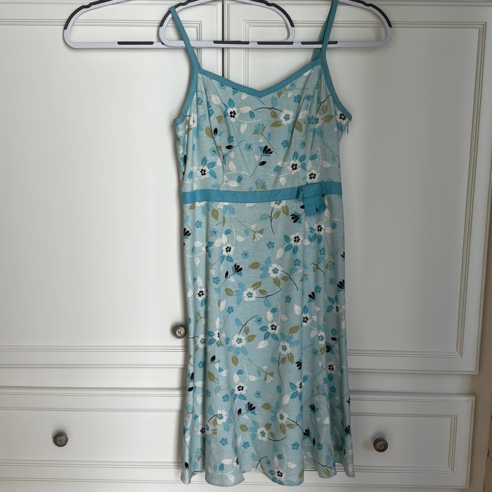 Ann Taylor Loft dress lovely floral linen 👗 size 6P 🤍💙